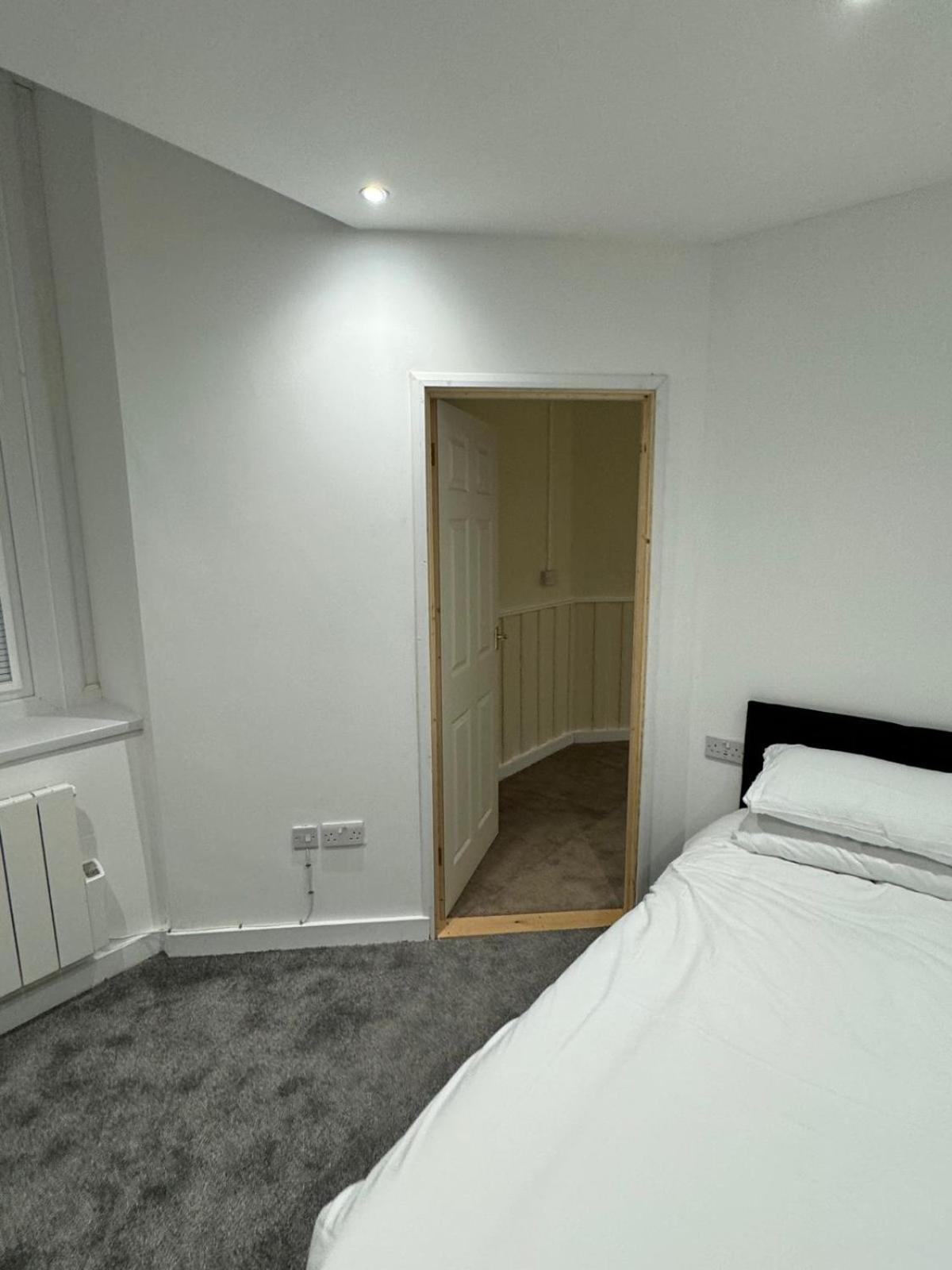 Bed and Breakfast New Station Newport  Exteriér fotografie